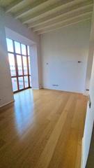 Lloguer Pis a La Missió. Luminoso piso nuevo en edificio señorial en la zona de la rambla Lloguer Pis a La Missió. Luminoso piso nuevo en edificio señorial en la zona de la rambla