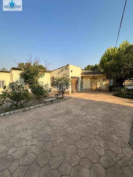 Foto f011949e-9f14-4b38-b0cf-acd01b9034ee. Chalet avec chauffage parking piscine dans Pedanías - Extrarradio Albacete Foto f011949e-9f14-4b38-b0cf-acd01b9034ee. Chalet avec chauffage parking piscine dans Pedanías - Extrarradio Albacete