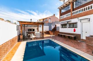 Alquiler Casa pareada en Calle los llanos 8. Se alquila chalet en monachil con piscina propia_granada Alquiler Casa pareada en Calle los llanos 8. Se alquila chalet en monachil con piscina propia_granada