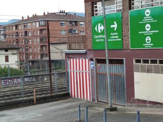 Lloguer Aparcament cotxe a Dionisio aldama kalea 5. Garaje abierto en el centro amurrio Lloguer Aparcament cotxe a Dionisio aldama kalea 5. Garaje abierto en el centro amurrio