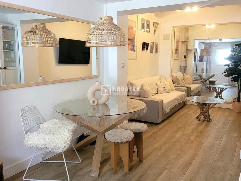 Foto 6a1a3589-d59e-4424-bb0b-de3e78f7c12f. Maison avec chauffage dans Valleaguado-La Cañada Coslada Foto 6a1a3589-d59e-4424-bb0b-de3e78f7c12f. Maison avec chauffage dans Valleaguado-La Cañada Coslada