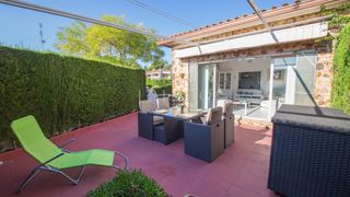 Rent Towny house in Paratge sant pol, 1. Planta baixa amb gran terrassa Rent Towny house in Paratge sant pol, 1. Planta baixa amb gran terrassa