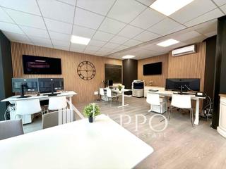 Transfer Office space Sant ferran. Exclusiva oficina esquinera de diseño en avinguda san ferran Transfer Office space Sant ferran. Exclusiva oficina esquinera de diseño en avinguda san ferran