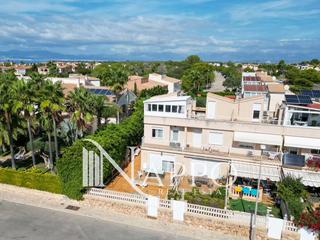 Maison jumelée à Sa Torre. Increíble triplex adosado con vistas al mar en sa torre. Maison jumelée à Sa Torre. Increíble triplex adosado con vistas al mar en sa torre.