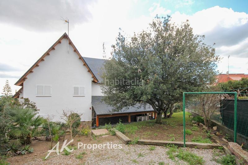 Foto 2d96d8f8-cf4f-4955-8b63-9e7e960f2f57. Maison dans carrer cal tarda 9 dans Bruguers Gavà Foto 2d96d8f8-cf4f-4955-8b63-9e7e960f2f57. Maison dans carrer cal tarda 9 dans Bruguers Gavà