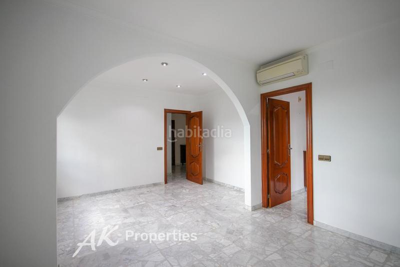 Foto f5699ba0-1ebc-407b-a28f-6f5137f23f3b. Maison dans carrer cal tarda 9 dans Bruguers Gavà Foto f5699ba0-1ebc-407b-a28f-6f5137f23f3b. Maison dans carrer cal tarda 9 dans Bruguers Gavà
