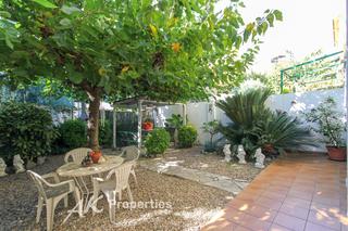 Planta baja en Tiana. Espectacular piso esquinero con jardin  en tiana Planta baja en Tiana. Espectacular piso esquinero con jardin  en tiana