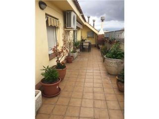 Location Attique à Centre. Ático en alquiler en centre con párquing. terraza 70 m2. Location Attique à Centre. Ático en alquiler en centre con párquing. terraza 70 m2.