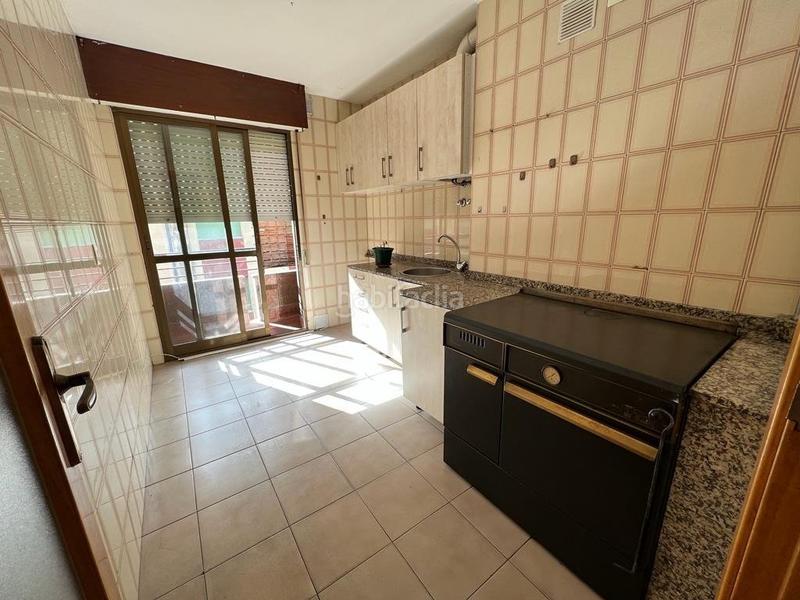 Foto 04fc4a88-36b4-4c1a-9b05-c6c3af2864ac. Piso se vende piso en el centro en Bembibre Foto 04fc4a88-36b4-4c1a-9b05-c6c3af2864ac. Piso se vende piso en el centro en Bembibre