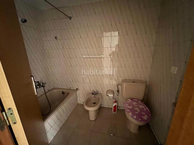 Foto d167eec3-b092-4fbc-8511-4b6b6ae33616. Piso se vende piso en el centro en Bembibre Foto d167eec3-b092-4fbc-8511-4b6b6ae33616. Piso se vende piso en el centro en Bembibre