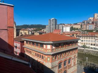 Dúplex  Urazurrutia kalea 13. Duplex con vistas a la ría de bilbao Dúplex  Urazurrutia kalea 13. Duplex con vistas a la ría de bilbao