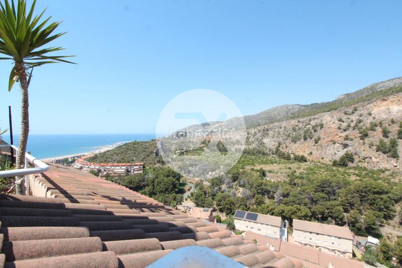 Foto edafa8e3-36d2-468f-bad9-7a296663a861. Casa adossada amb aparcament piscina a les botigues de Sitges Sitges Foto edafa8e3-36d2-468f-bad9-7a296663a861. Casa adossada amb aparcament piscina a les botigues de Sitges Sitges