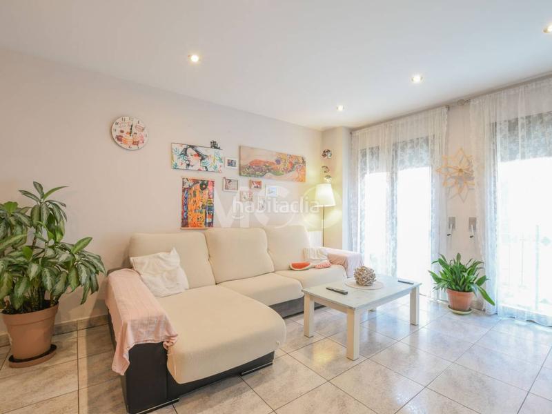 Foto fce943f1-7466-4a30-94fb-c1b748576cd1. Etagenwohnung mit heizung in Nord Vic Foto fce943f1-7466-4a30-94fb-c1b748576cd1. Etagenwohnung mit heizung in Nord Vic