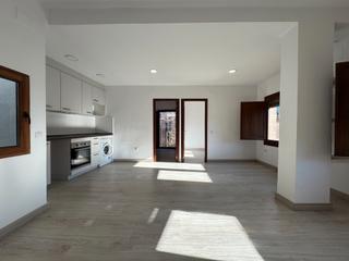 Location Appartement Plaça major 15. Se alquila piso reformado a estrenar – 2ª planta sin ascensor Location Appartement Plaça major 15. Se alquila piso reformado a estrenar – 2ª planta sin ascensor