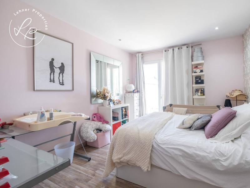 Foto 6f8f7b65-ff81-48b0-a3d8-65abe7dd9327. Casa amb calefacció aparcament piscina a Carmençó Empuriabrava Foto 6f8f7b65-ff81-48b0-a3d8-65abe7dd9327. Casa amb calefacció aparcament piscina a Carmençó Empuriabrava