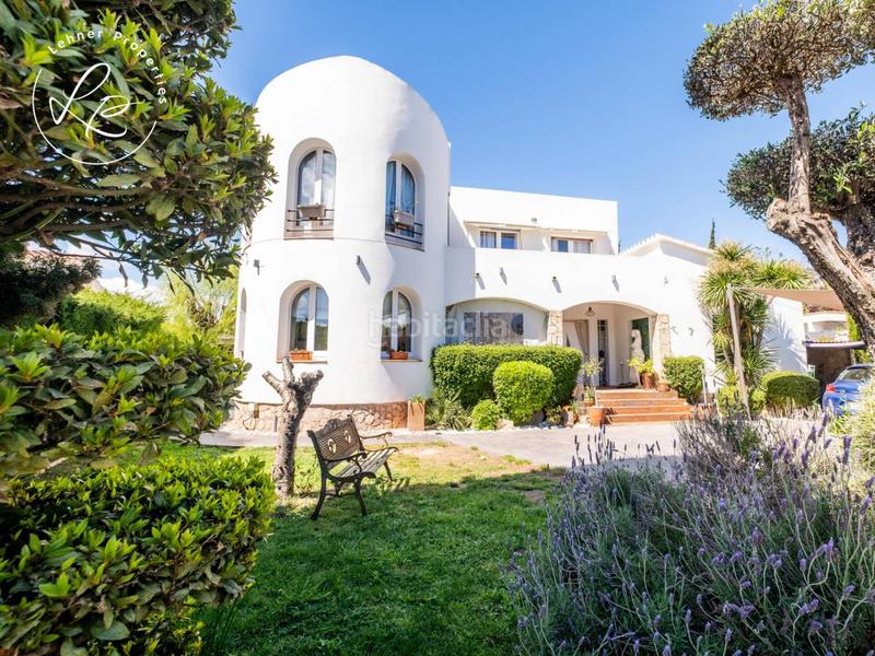 Foto 76dfa4ca-bcc5-4f37-98d1-dfc9cc94dab2. Casa amb calefacció aparcament piscina a Carmençó Empuriabrava Foto 76dfa4ca-bcc5-4f37-98d1-dfc9cc94dab2. Casa amb calefacció aparcament piscina a Carmençó Empuriabrava