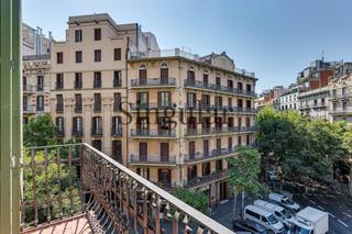 Piso Calle aribau. Vivienda en finca regia junto al passeig de gràcia Piso Calle aribau. Vivienda en finca regia junto al passeig de gràcia