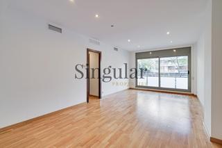 Etagenwohnung in Sagrada Família. Piso en una de las fincas más buscadas, con parking incluido Etagenwohnung in Sagrada Família. Piso en una de las fincas más buscadas, con parking incluido
