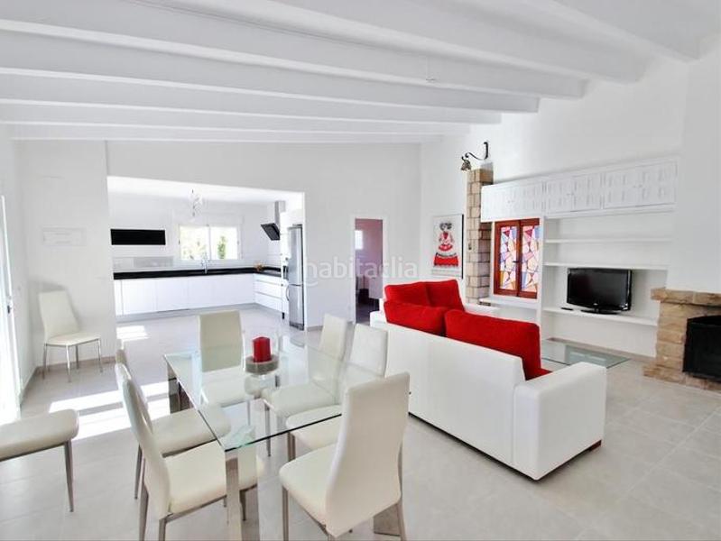 Foto 98867e40-3551-4161-962e-0976d187b37b. Maison avec parking dans Oltamar - Cucarres Calp Foto 98867e40-3551-4161-962e-0976d187b37b. Maison avec parking dans Oltamar - Cucarres Calp