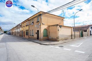Casa adossada a Falces Casa adossada a Falces