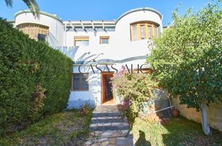 Reihenhaus  Camino reial de vilajoiosa. Ref 01455 adosado en urbanización  la font el campello Reihenhaus  Camino reial de vilajoiosa. Ref 01455 adosado en urbanización  la font el campello