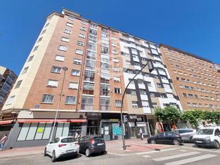 Appartamento De los derechos humanos. Piso para reformar en el corazón de gamonal, avenida de los dere Appartamento De los derechos humanos. Piso para reformar en el corazón de gamonal, avenida de los dere