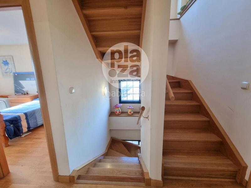 Foto 9e8ffd71-7db6-4e50-9c05-2ecd3c8ddfcb. Casa adosada amplio adosado en esquina en villimar en Burgos Foto 9e8ffd71-7db6-4e50-9c05-2ecd3c8ddfcb. Casa adosada amplio adosado en esquina en villimar en Burgos