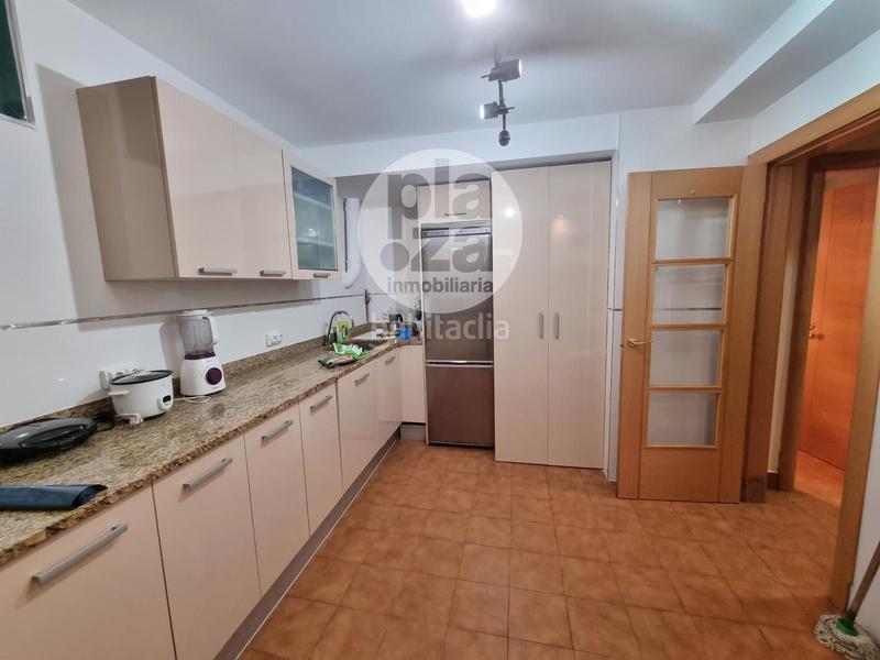 Foto feffa151-f131-4fd9-bdd2-a1399ba14392. Casa adosada amplio adosado en esquina en villimar en Burgos Foto feffa151-f131-4fd9-bdd2-a1399ba14392. Casa adosada amplio adosado en esquina en villimar en Burgos