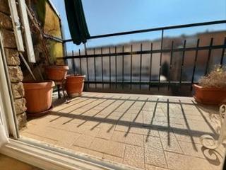 Flat  Avinguda de la generalitat. Piso luminoso totalmente exterior con ascensor Flat  Avinguda de la generalitat. Piso luminoso totalmente exterior con ascensor