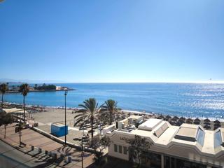 Pis a Puerto Deportivo. Primera linea de playa. zona centro de fuengirola. 3 dormitorios Pis a Puerto Deportivo. Primera linea de playa. zona centro de fuengirola. 3 dormitorios