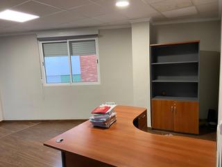 Bureau à Albaida. Oficinas elegantes en pleno centro de albaida disponibles en ve Bureau à Albaida. Oficinas elegantes en pleno centro de albaida disponibles en ve