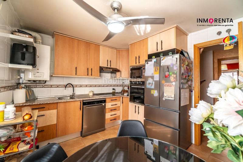 Foto 2bbd1816-bb6d-4847-a195-c9887215f475. Casa adossada amb calefacció aparcament a Centro Navalcarnero Foto 2bbd1816-bb6d-4847-a195-c9887215f475. Casa adossada amb calefacció aparcament a Centro Navalcarnero