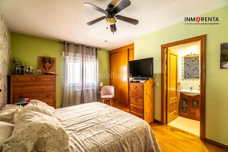 Foto 6ff3b565-1acd-49ee-bb3b-fe1b391deb86. Casa adossada amb calefacció aparcament a Centro Navalcarnero Foto 6ff3b565-1acd-49ee-bb3b-fe1b391deb86. Casa adossada amb calefacció aparcament a Centro Navalcarnero