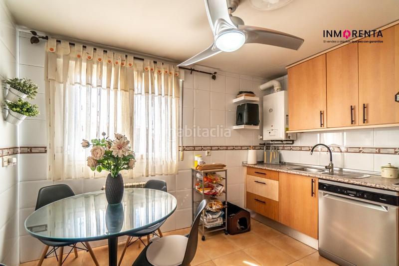 Foto 3afcaad3-110f-4a50-a42f-8748e1360efb. Maison jumelée avec chauffage parking dans Centro Navalcarnero Foto 3afcaad3-110f-4a50-a42f-8748e1360efb. Maison jumelée avec chauffage parking dans Centro Navalcarnero