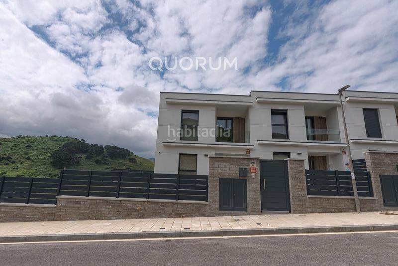 Foto 609fa135-810c-4638-bb67-e3cea8b2cecc. Rent semi detached house with heating parking in Zierbena Foto 609fa135-810c-4638-bb67-e3cea8b2cecc. Rent semi detached house with heating parking in Zierbena