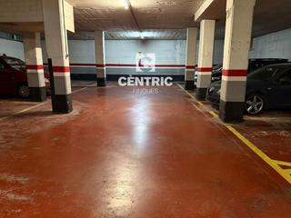 Parking coche en Barri del Centre. Plaza de aparcamiento en venta en la calle viveret, junto a la p Parking coche en Barri del Centre. Plaza de aparcamiento en venta en la calle viveret, junto a la p