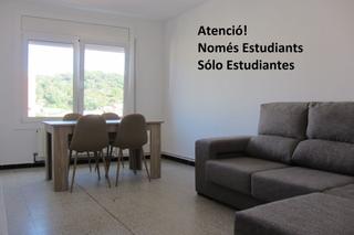 Location Appartement Carrer del carme. Pis de 3 habitacions molt cèntric i lluminós només estudiants Location Appartement Carrer del carme. Pis de 3 habitacions molt cèntric i lluminós només estudiants