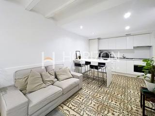Appartement Ample. Piso totalmente reformado con balcón en el corazón del gótico Appartement Ample. Piso totalmente reformado con balcón en el corazón del gótico