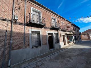 Maison Calle mayor. Grupo integra, casa en venta en madrigal de las alta torres. Maison Calle mayor. Grupo integra, casa en venta en madrigal de las alta torres.