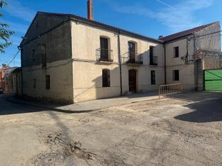 Masia Calle las eras 1. Grupo integra, casa de pueblo en olmos de esgueva con patio de u Masia Calle las eras 1. Grupo integra, casa de pueblo en olmos de esgueva con patio de u