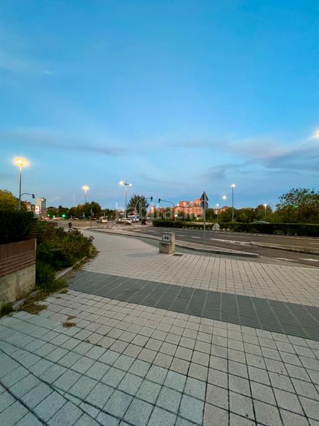Foto f1b2c011-d6fb-43cb-9aca-7bb9bd903d2c. Miete motorradparkplatz in calle melendro 5a in Parquesol Valladolid Foto f1b2c011-d6fb-43cb-9aca-7bb9bd903d2c. Miete motorradparkplatz in calle melendro 5a in Parquesol Valladolid
