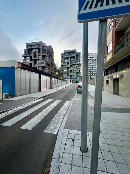 Foto f3bb2166-f6b5-4645-8261-dabd430bb267. Miete motorradparkplatz in calle melendro 5a in Parquesol Valladolid Foto f3bb2166-f6b5-4645-8261-dabd430bb267. Miete motorradparkplatz in calle melendro 5a in Parquesol Valladolid