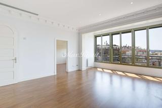 Rent Flat  N/a. Finca regia reformada cerca turó park Rent Flat  N/a. Finca regia reformada cerca turó park