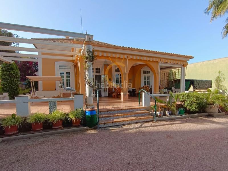 Foto 04a8173a-5b28-4183-8cc2-84f723f98170. Chalet mit heizung parking in Novelda Foto 04a8173a-5b28-4183-8cc2-84f723f98170. Chalet mit heizung parking in Novelda