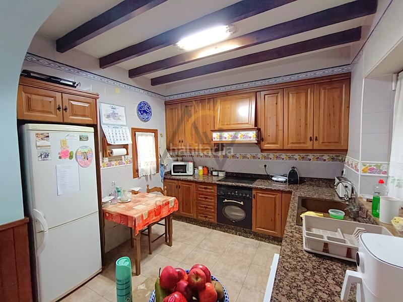 Foto 33f452c2-e17c-4be2-abf5-ef8c56bfe148. Chalet mit heizung parking in Novelda Foto 33f452c2-e17c-4be2-abf5-ef8c56bfe148. Chalet mit heizung parking in Novelda