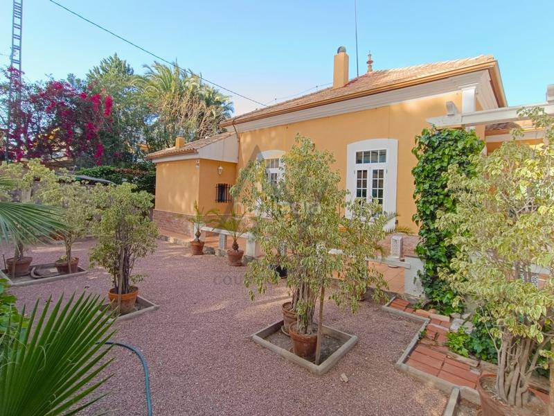 Foto 77c20b8b-882b-434f-aab7-ee769ec5edc5. Chalet mit heizung parking in Novelda Foto 77c20b8b-882b-434f-aab7-ee769ec5edc5. Chalet mit heizung parking in Novelda