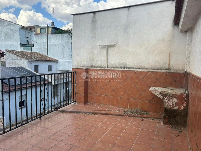 Foto 42a9c630-0d61-4e93-b90d-0b360d60db0f. Casa pareada casa en venta en Iznalloz Foto 42a9c630-0d61-4e93-b90d-0b360d60db0f. Casa pareada casa en venta en Iznalloz