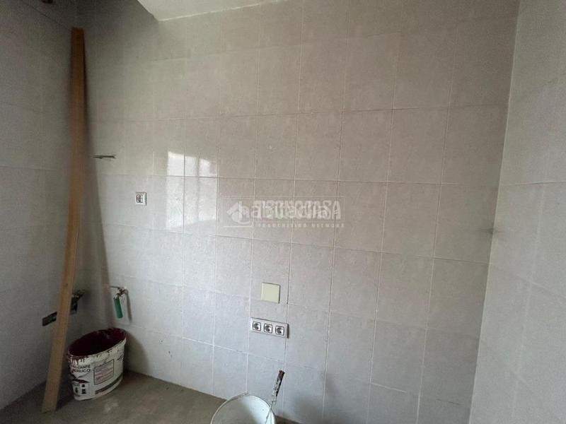 Foto b6b118fa-bd05-48ca-ba48-ea01ca8f09f7. Casa pareada casa en venta en Iznalloz Foto b6b118fa-bd05-48ca-ba48-ea01ca8f09f7. Casa pareada casa en venta en Iznalloz