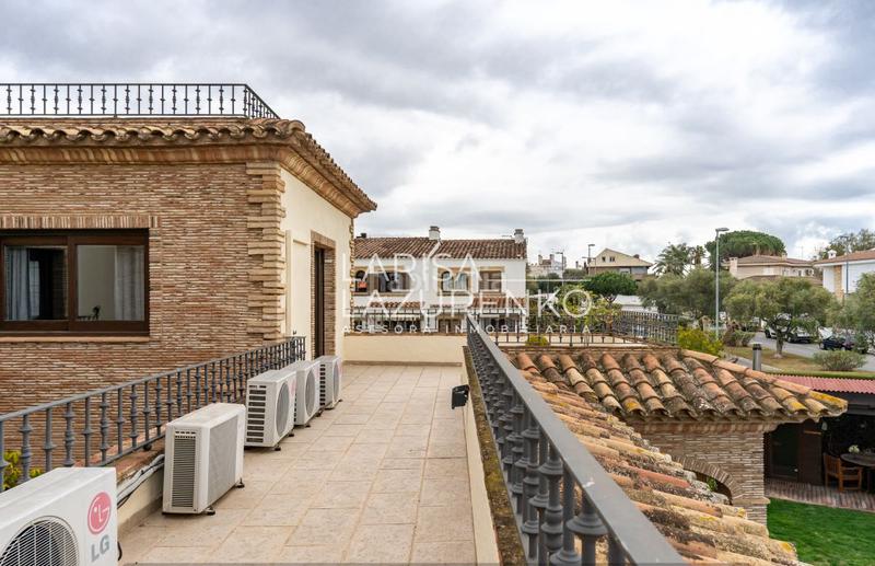 Foto 2577a757-2342-43fb-af35-3c8de3e6d88f. Chalet mit heizung parking pool in Jardins de Vilafortuny - Mas d'en Bosch Cambrils Foto 2577a757-2342-43fb-af35-3c8de3e6d88f. Chalet mit heizung parking pool in Jardins de Vilafortuny - Mas d'en Bosch Cambrils