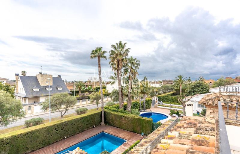 Foto 3a573edf-0518-4aa3-8bcc-9aff7b15f27f. Chalet mit heizung parking pool in Jardins de Vilafortuny - Mas d'en Bosch Cambrils Foto 3a573edf-0518-4aa3-8bcc-9aff7b15f27f. Chalet mit heizung parking pool in Jardins de Vilafortuny - Mas d'en Bosch Cambrils